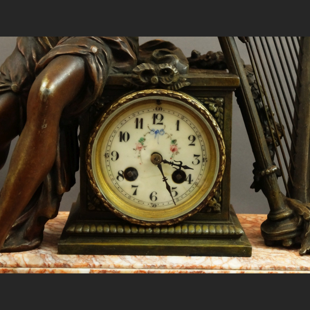 Zegar kominkowy antyk z figurą harfistki Francuz 