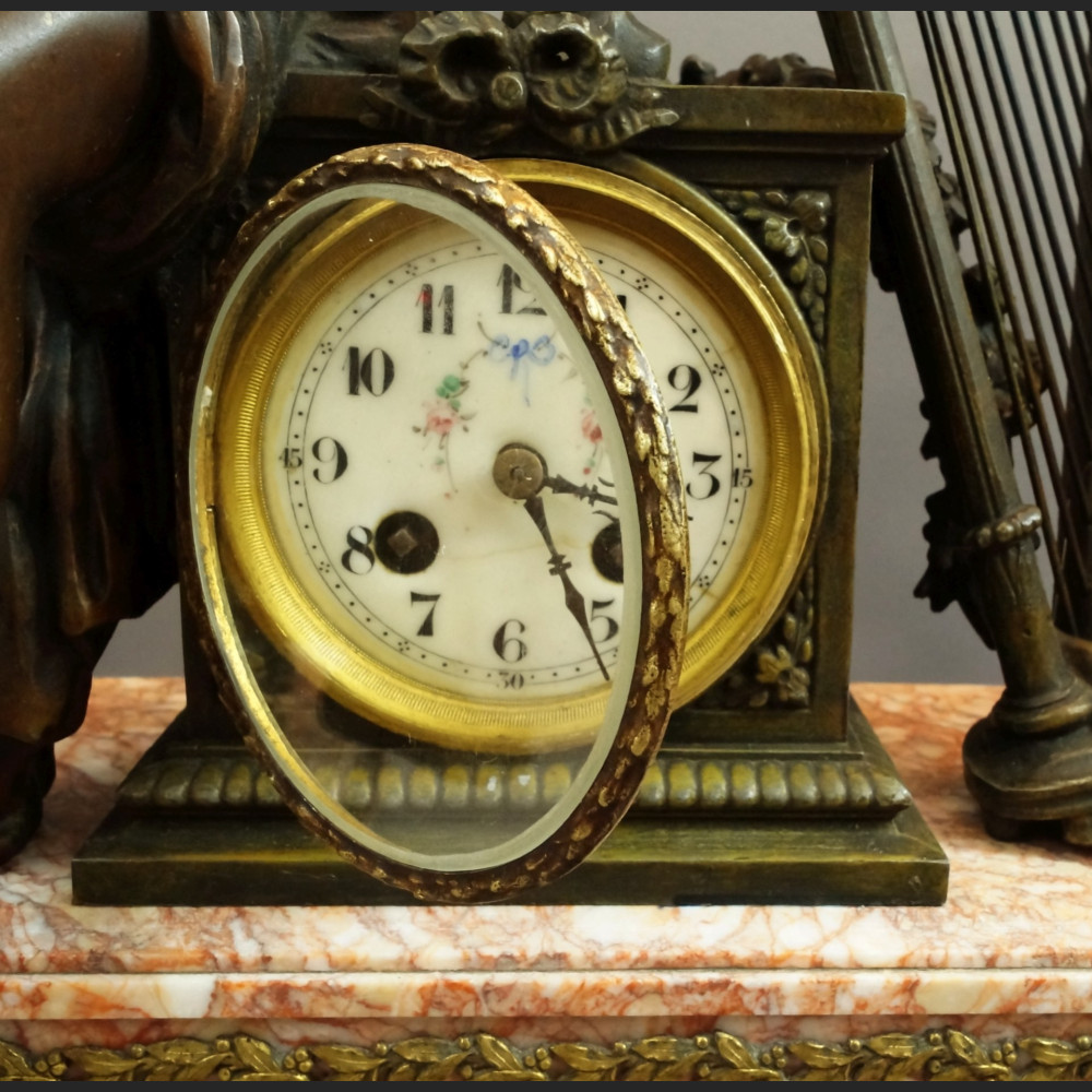 Zegar kominkowy antyk z figurą harfistki Francuz 