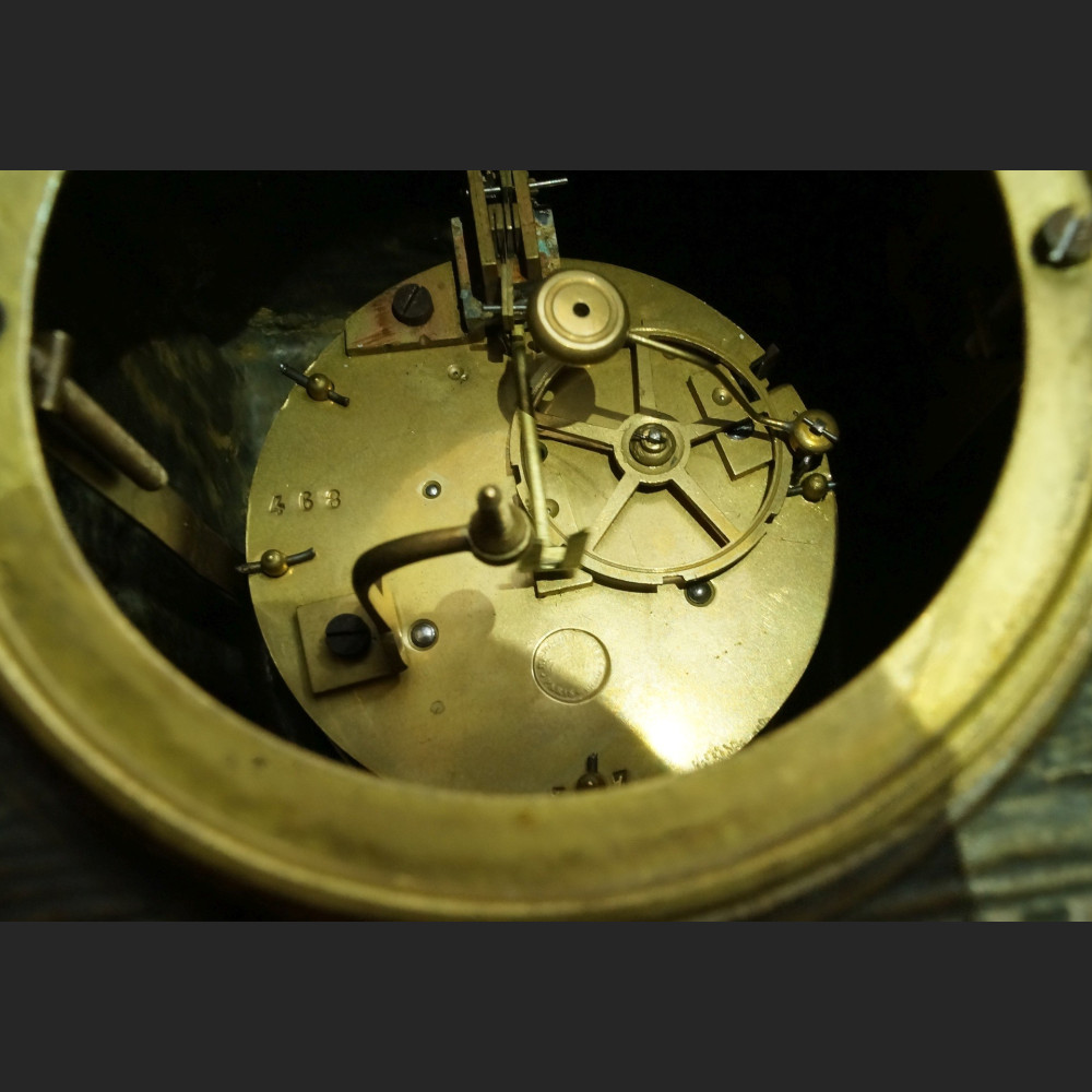 Zegar kominkowy antyk z figurą harfistki Francuz 