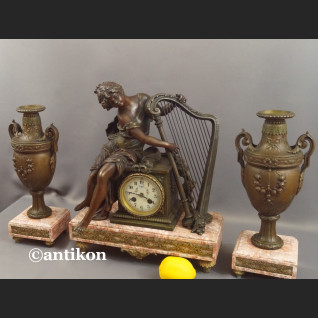 Zegar kominkowy antyk z figurą harfistki Francuz 