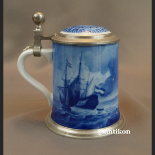 Kufel kobaltem malowany z różą wiatrów 