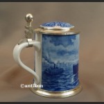 Kufel morski ceramiczny kobaltowy ze statkiem