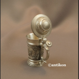 Mini Kufel myśliwski z cyny jelenie Mini Kufel myśliwski z cyny jelenie