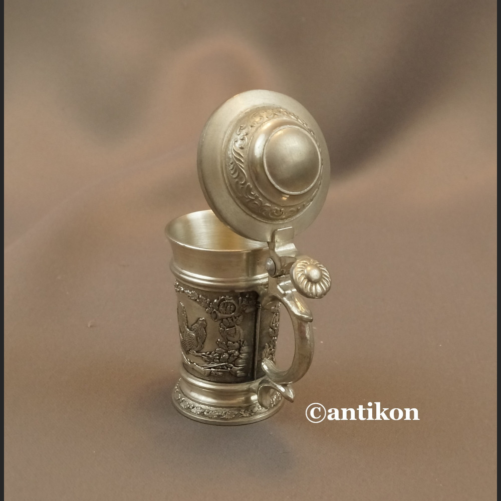 Mini Kufel myśliwski z cyny jelenie Mini Kufel myśliwski z cyny jelenie