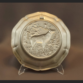 Talerz myśliwski z cyny jeleń