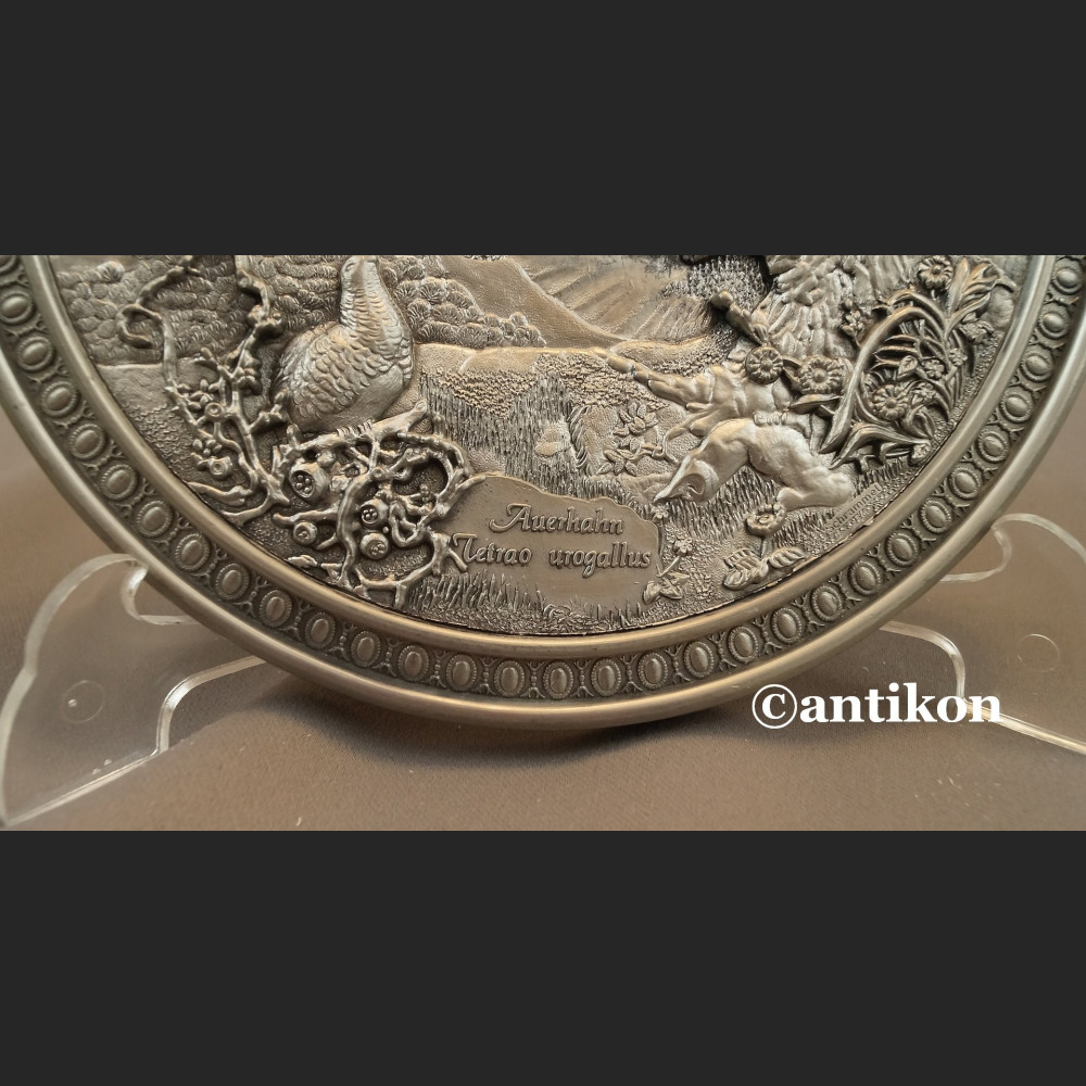Relief myśliwski talerz z cyny głuszec
