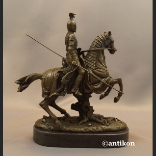 Rycerz w zbroji na koniu kunsztowna rzeźba prawdziwy brąz 