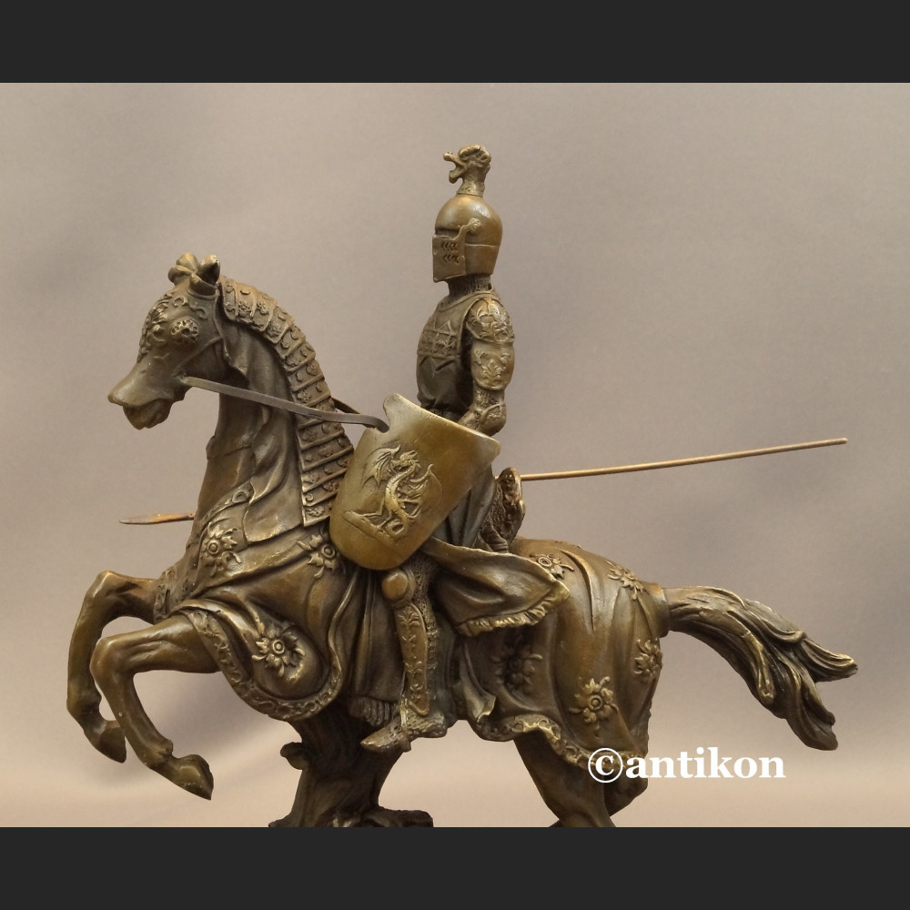 Rycerz w zbroji na koniu kunsztowna rzeźba prawdziwy brąz 