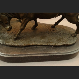 Torreador z bykiem rzeźba z brązu 