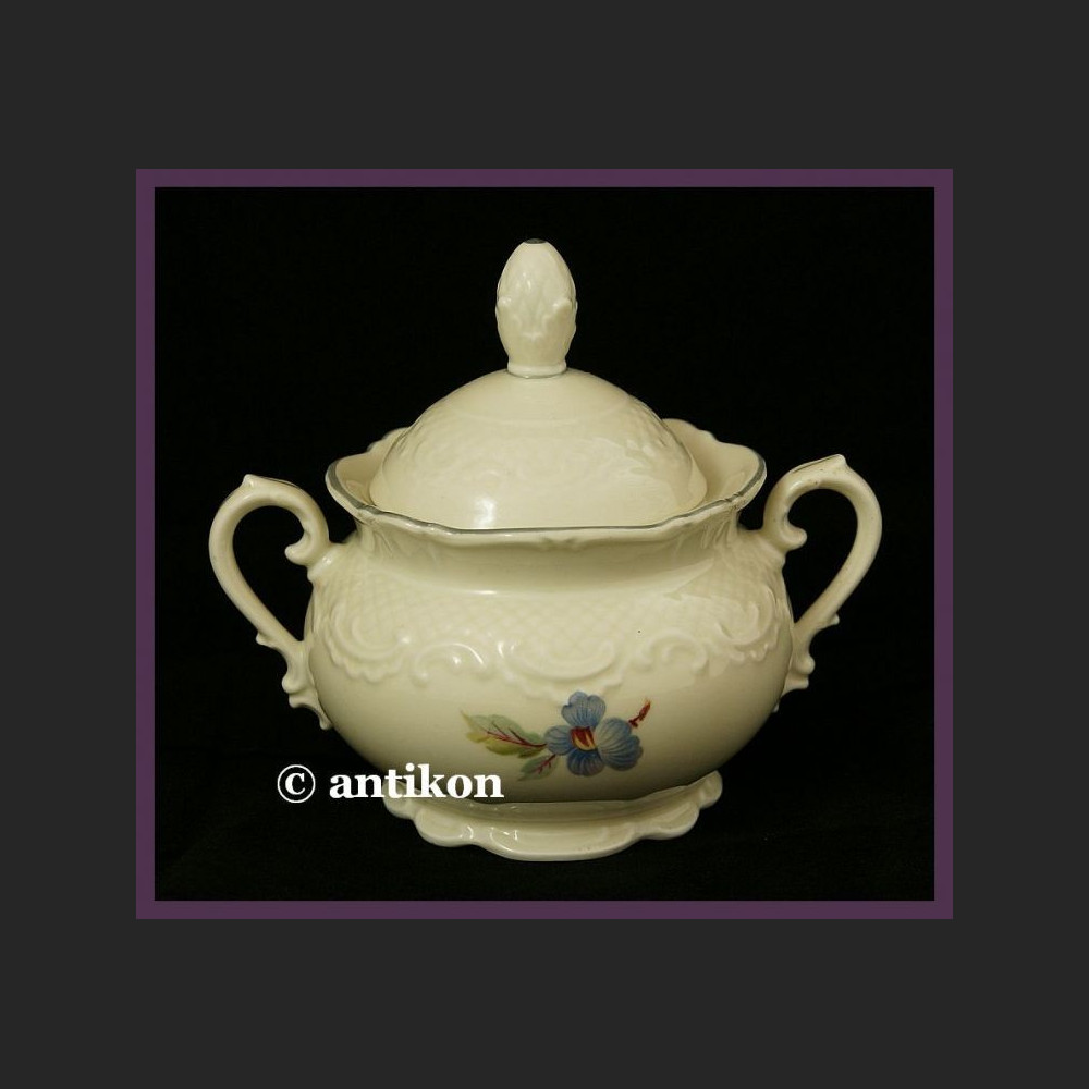 PIĘKNA PORCELANOWA CUKIERNICA ECRU PIĘKNA PORCELANOWA CUKIERNICA ECRU