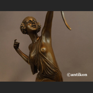 Diana łuczniczka duża rzeźba Art Deco brąz  Diana łuczniczka duża rzeźba Art Deco brąz