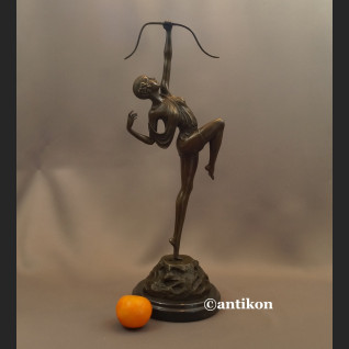 Diana łuczniczka duża rzeźba Art Deco brąz  Diana łuczniczka duża rzeźba Art Deco brąz