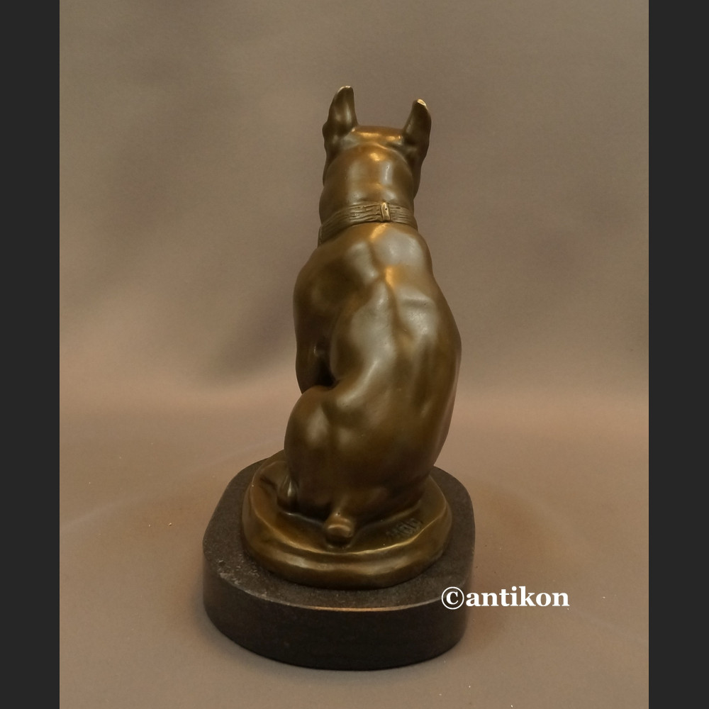 Figurka z brązu pies buldog francuski piękny