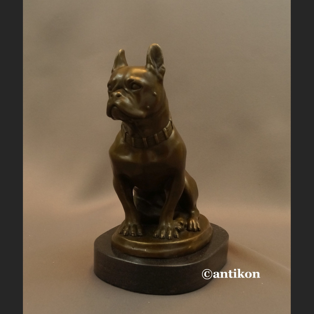 Figurka z brązu pies buldog francuski piękny