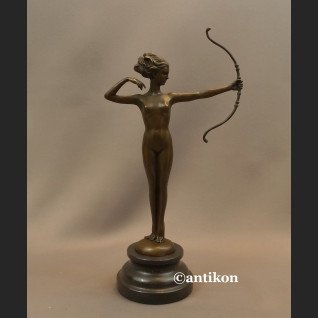 Diana akt z brązu Art Deco dziewczyna z łukiem