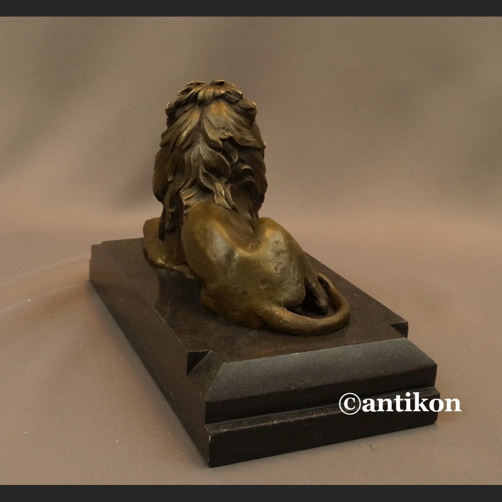 Lew rzeźba z brązu art deco czuwający 