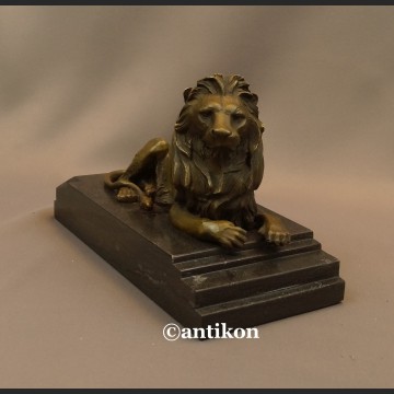 Lew rzeźba z brązu art deco czuwający
