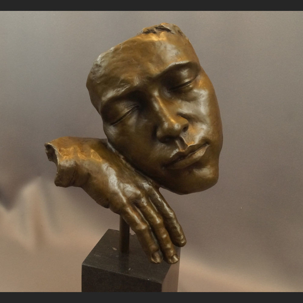 Salvador Dali rzeźba z brązu zaduma maska  Salvador Dali rzeźba z brązu zaduma maska