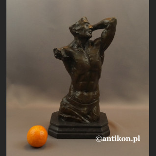 Popiersie tors męski rzeźba niezwykła 