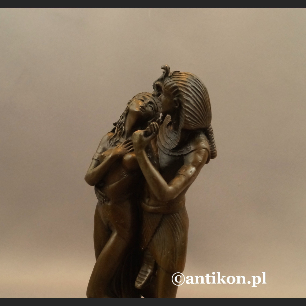 Faraon i Egipcjanka rzeźba z brązu 