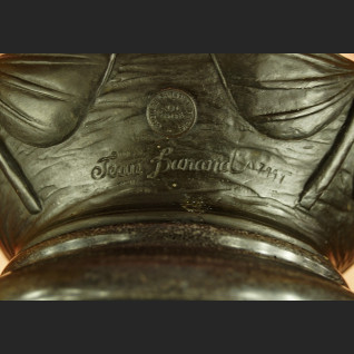 Wazon z brązu secesja z żabami Wazon z brązu secesja z żabami