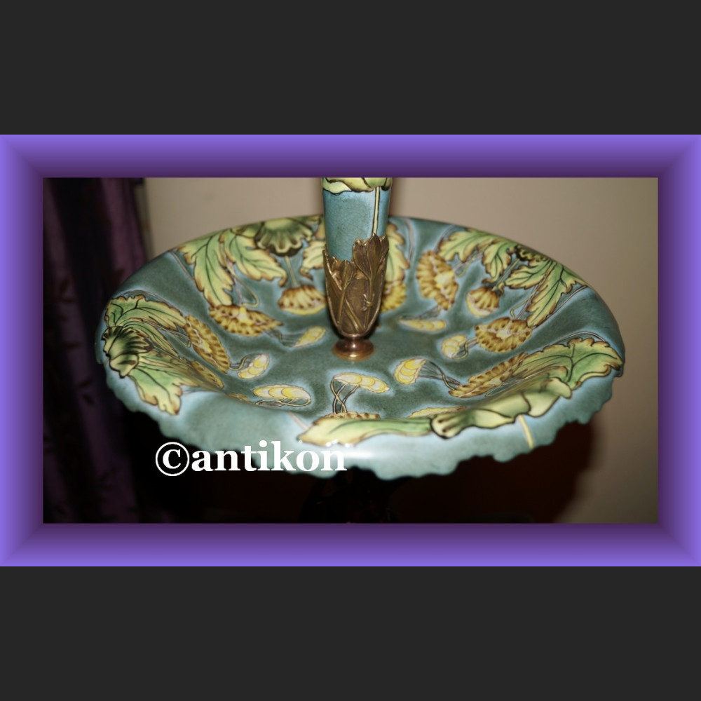 Patera z figurą kobiety ogromna piętrowa 