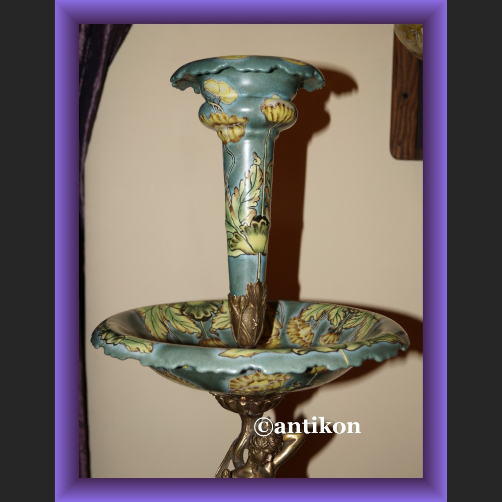 Patera z figurą kobiety ogromna piętrowa 