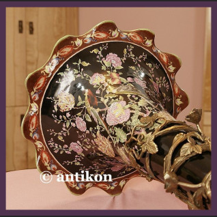 Wazon secesyjny w pałacowym stylu Wazon secesyjny w pałacowym stylu