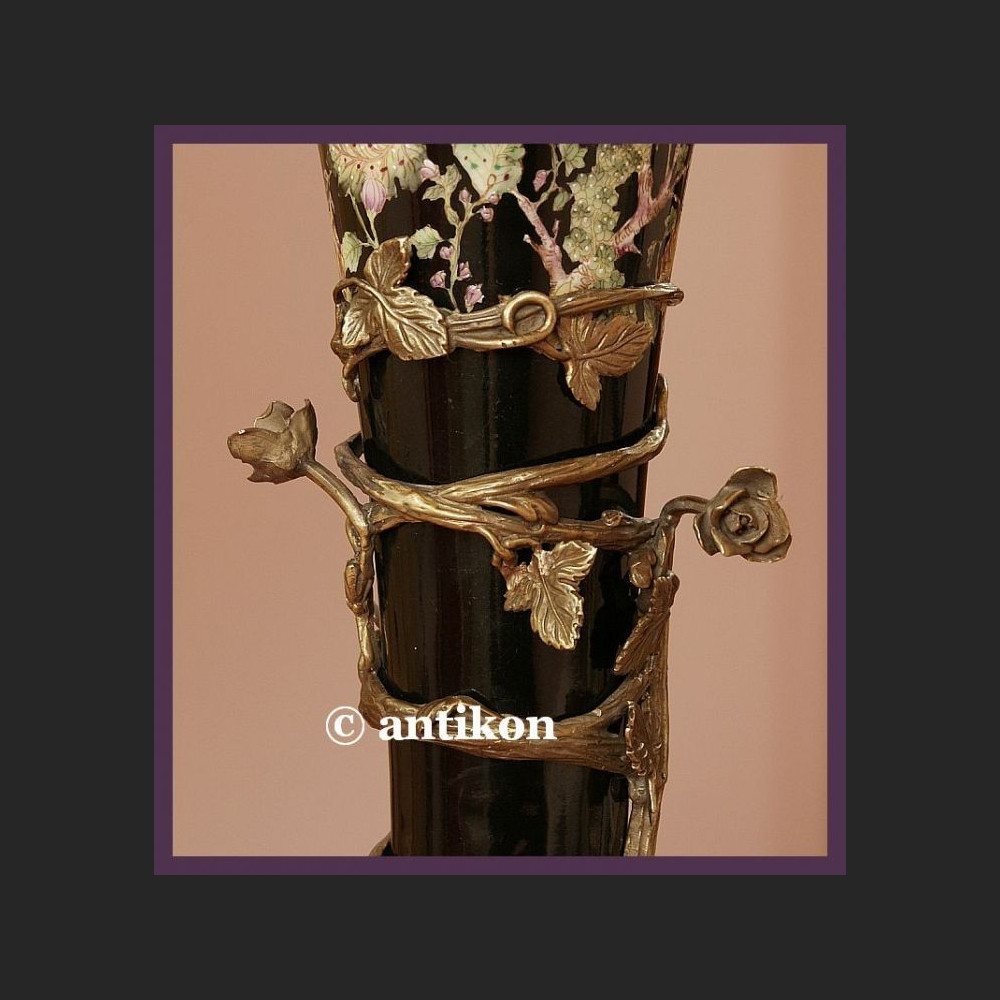 Wazon secesyjny w pałacowym stylu Wazon secesyjny w pałacowym stylu