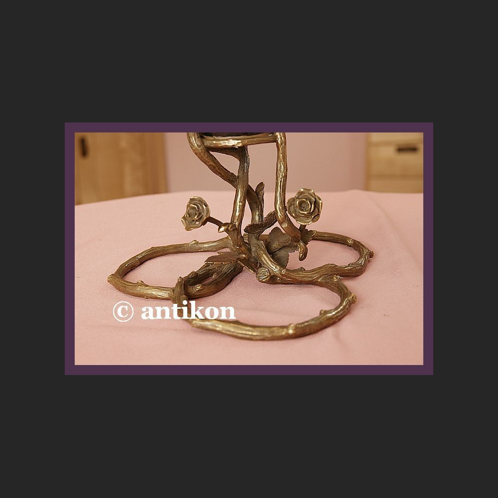 Wazon secesyjny w pałacowym stylu Wazon secesyjny w pałacowym stylu