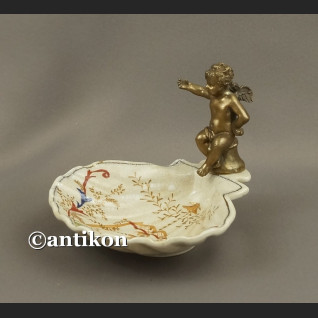 Mydelniczka z aniołkiem paterka jasna Mydelniczka z aniołkiem paterka jasna