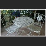 Meble ogrodowe z kutego metalu stół i 2 krzesła