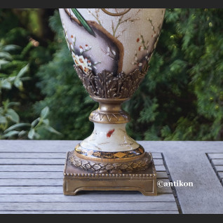 Urna wazon porcelanowy ze świecznikiem