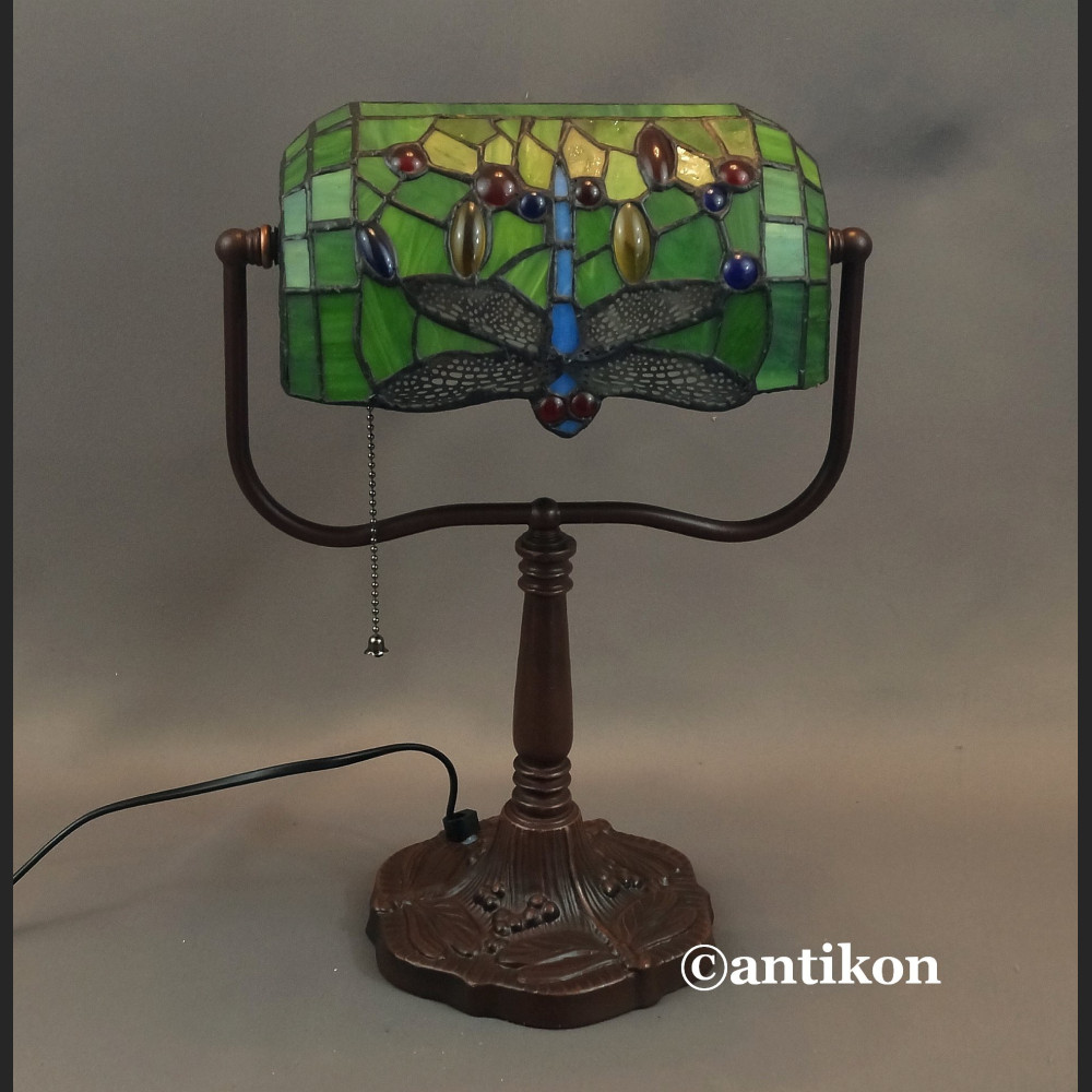 Lampa bankierka zielona witrażowa z ważką 