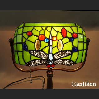 Lampa bankierka zielona witrażowa z ważką Lampa bankierka zielona witrażowa z ważką