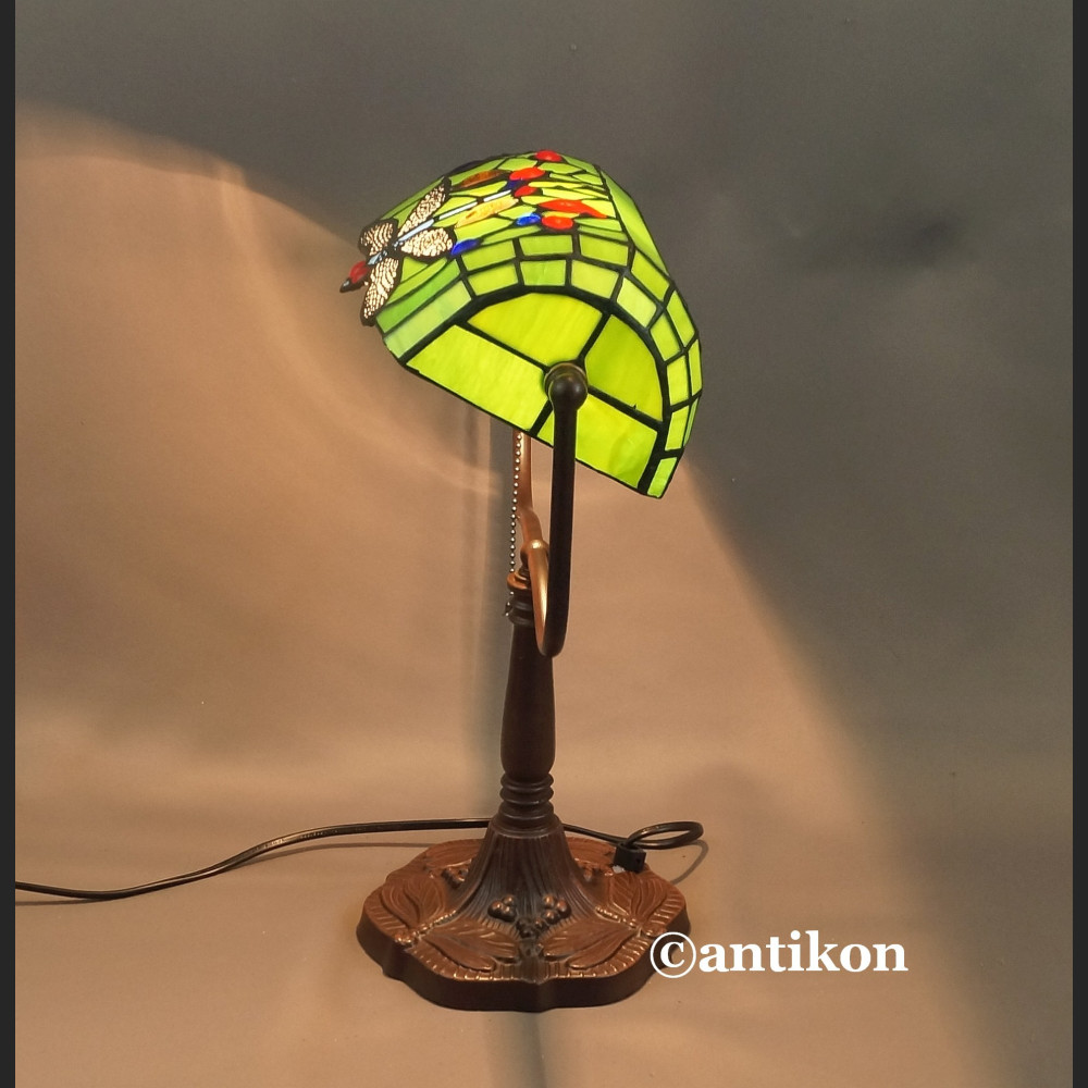 Lampa bankierka zielona witrażowa z ważką Lampa bankierka zielona witrażowa z ważką