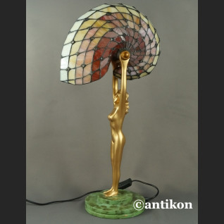 Lampa Nautilus witrażowa secesyjna w stylu Tiffany 