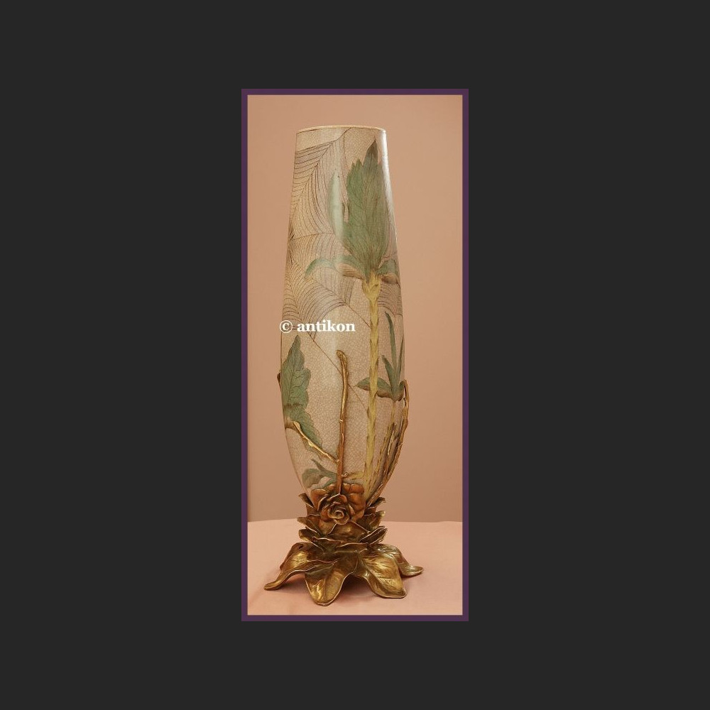 Wazon pałacowy ogromny okuty w brąz 