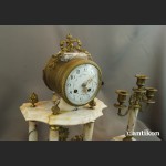 Zegar kominkowy antyk marmurowy ze świecznikami Francja