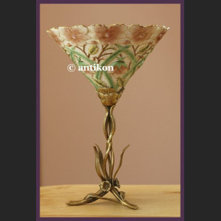 Scesyjna kwiatowa patera cudo