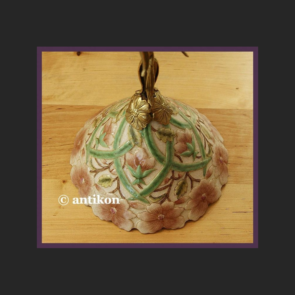 Scesyjna kwiatowa patera cudo