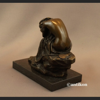 Rzeźba Art Deco Figurka z brązu piękny akt kobiety Rzeźba Art Deco Figurka z brązu piękny akt kobiety