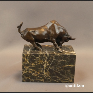 Byk z Wall Street rzeźba luksusowy prezent dla managera 