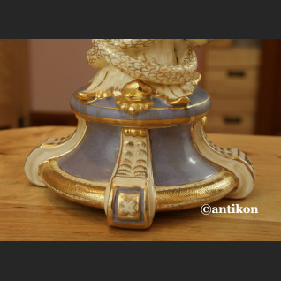 Świecznik z pięknej porcelany jak Sevres ogromny Świecznik z pięknej porcelany jak Sevres ogromny