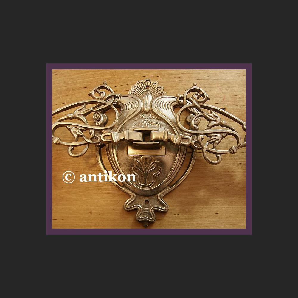 Świecznik do pianina stylowy piękny Świecznik do pianina stylowy piękny