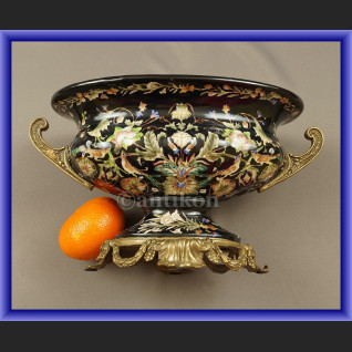 Patera porcelanowa czarna w kwiaty Patera porcelanowa czarna w kwiaty