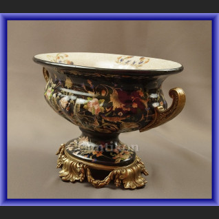 Patera porcelanowa czarna w kwiaty Patera porcelanowa czarna w kwiaty