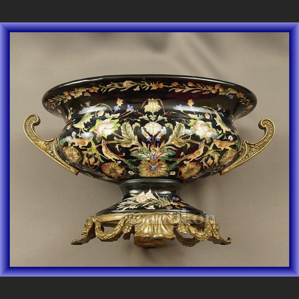 Patera porcelanowa czarna w kwiaty Patera porcelanowa czarna w kwiaty