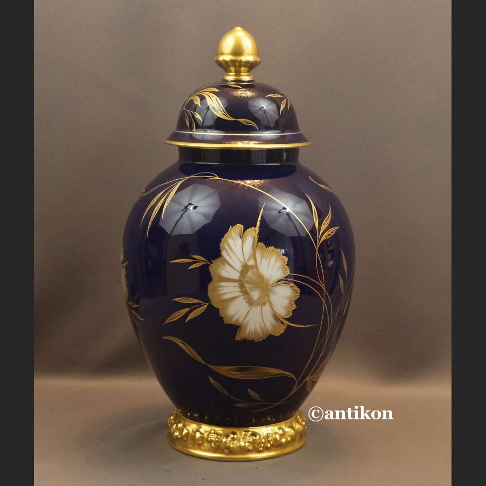 Wazon Rosenthal z pokrywą kobaltowy granat w kwiaty Wazon Rosenthal z pokrywą kobaltowy granat w kwiaty