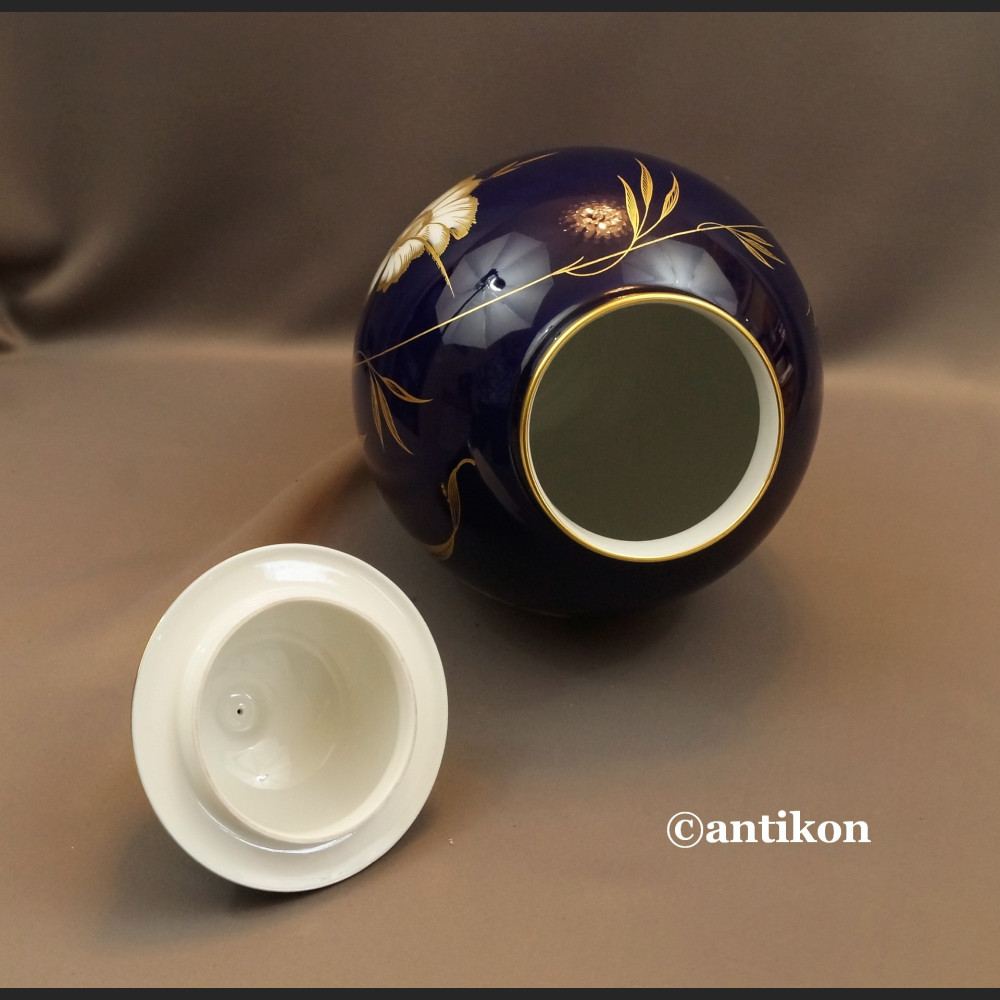 Wazon Rosenthal z pokrywą kobaltowy granat w kwiaty Wazon Rosenthal z pokrywą kobaltowy granat w kwiaty